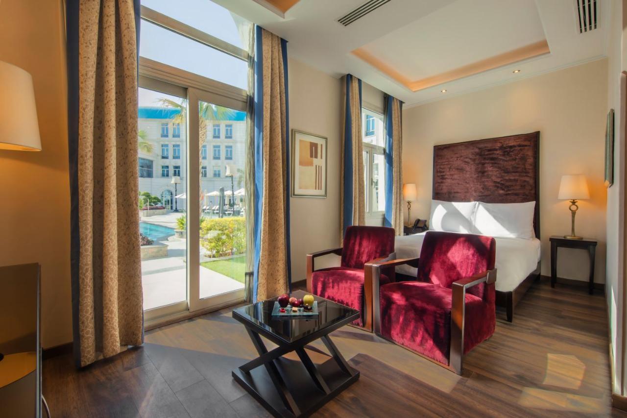 Royal Maxim Palace Kempinski Каир Экстерьер фото A room at the hotel