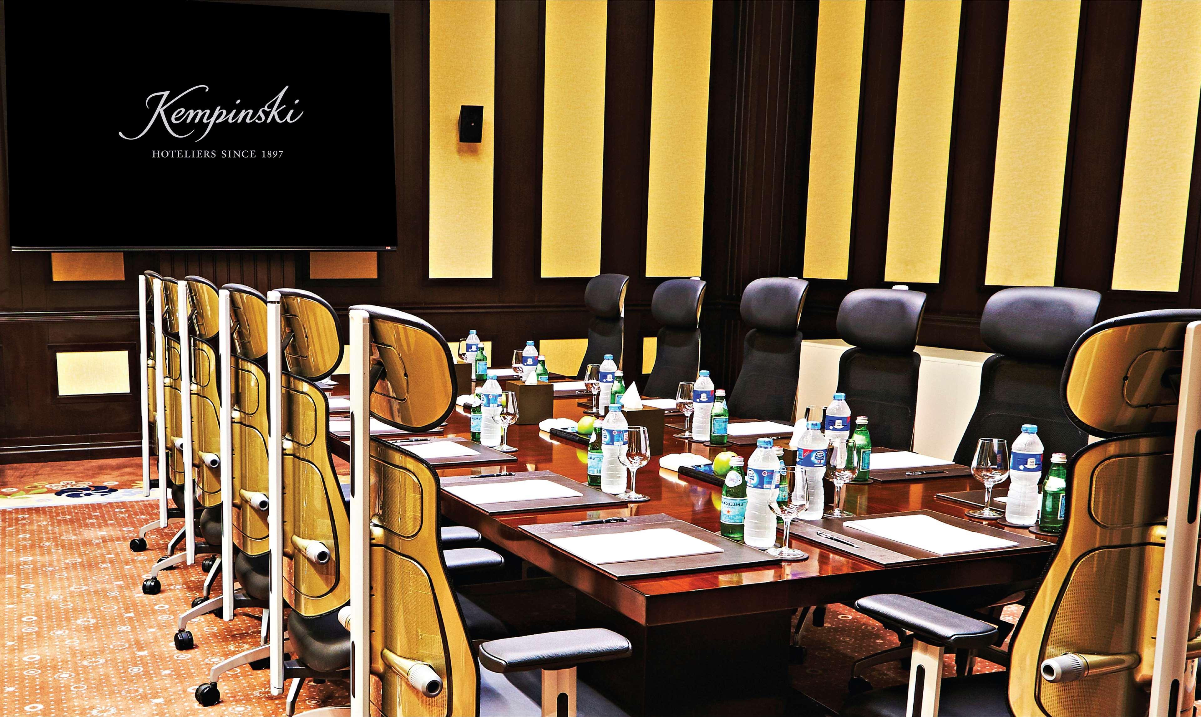 Royal Maxim Palace Kempinski Каир Экстерьер фото Meeting room